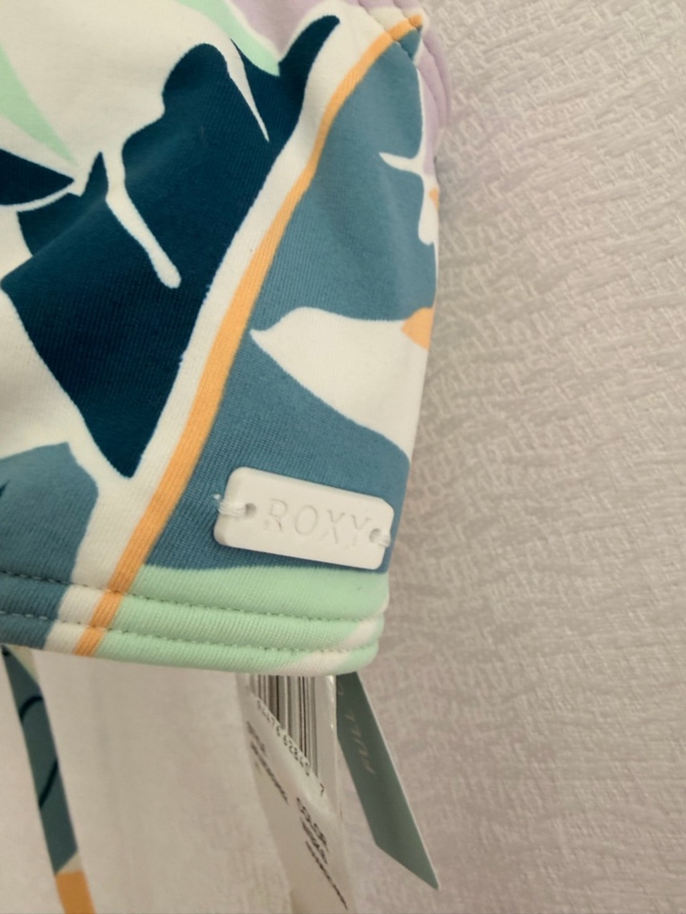 NWT Roxy Bikini Floral Top - Picture 3 of 4